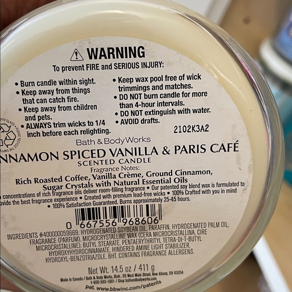 Bath & Body Works Cinnamon Spiced Vanilla & Paris Café Candle - Picture 4 of 4